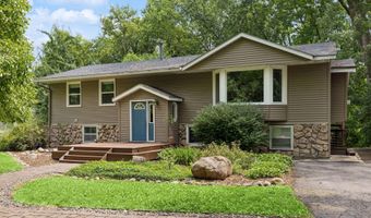 3260 Snelling Ave N, Arden Hills, MN 55112