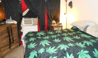 403 E Clay St, Albany, MO 64402
