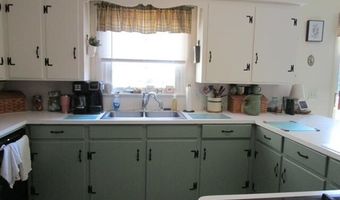 733 Lake St, Auburn, ME 04210