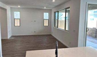 1323 W BLUEJAY Dr, Chandler, AZ 85286