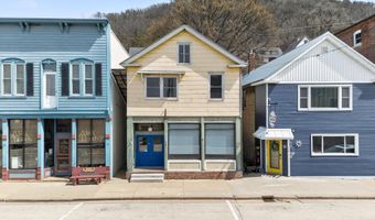117 N Main St, Alma, WI 54610