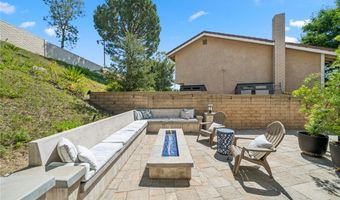 994 S La Salle Cir, Anaheim, CA 92807