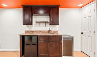 405 RHODE ISLAND Ave NE, Washington, DC 20002