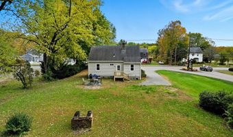 122 Southwick St, Agawam, MA 01030