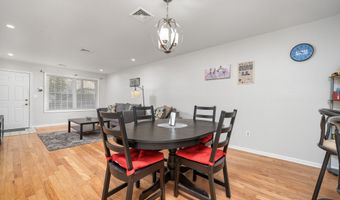 39 Manorwood Dr 39, Branford, CT 06405