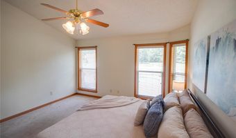 101 Serenity Dr, Alton, IL 62002