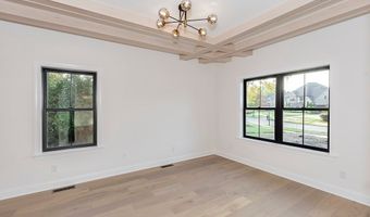 29549 N Hilltop Rd, Orange, OH 44022