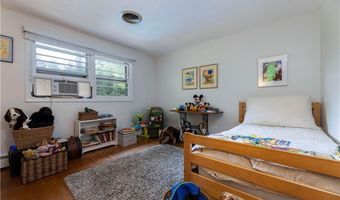 165 Kent Dr, East Greenwich, RI 02818