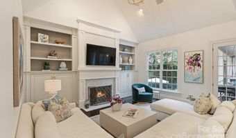 3605 Hampton Manor Dr, Charlotte, NC 28226