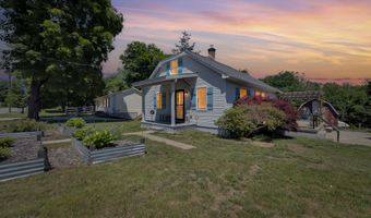 403 South St, Brooklyn, CT 06234