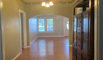 323 W 4th St, Alice, TX 78332