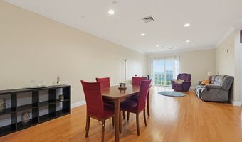 142 Bigelow St 304, Boston, MA 02135