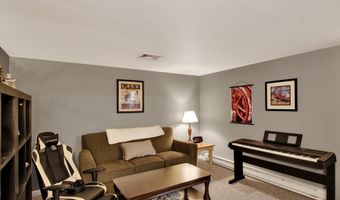 6765 WINDERMERE Ct, Allentown, PA 18104
