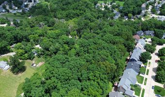 44 Mombert Dr, Ballwin, MO 63021