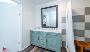 515 5th St, Benton, LA 71006