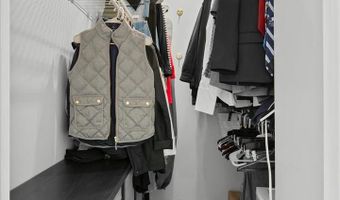 5986 KIMBERLY ANNE Way, Alexandria, VA 22310