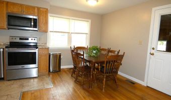 5 Mayflower Rd, Augusta, ME 04330
