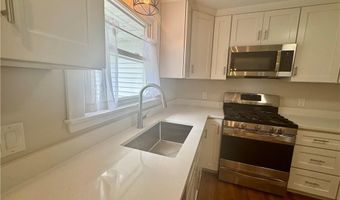 5 Susan Cir, Johnston, RI 02919