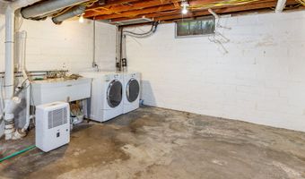 1019 Harding Ave, Ames, IA 50010