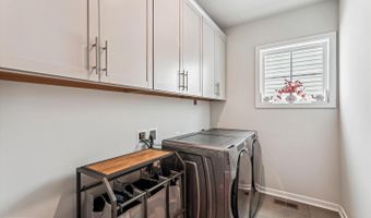 42023 SPRING AIR Dr, Brambleton, VA 20148