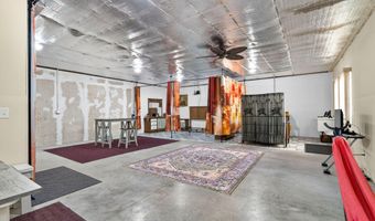 944 Lakepoint Dr, Albany, KY 42602
