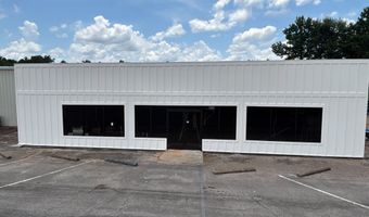 704 W Frontage Dr, Wiggins, MS 39577