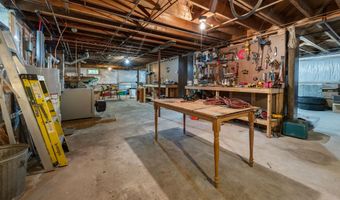 12 Coolidge St, Berlin, NH 03570