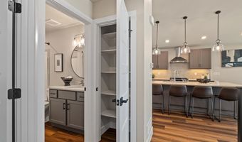 4012 SADDLEBACK Ln, Cheyenne, WY 82001