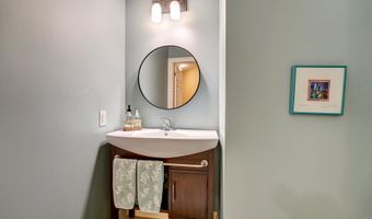 100 Shepards Cove Rd H301, Kittery, ME 03904