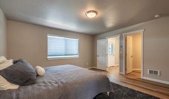 746 Seacrest Dr, Bandon, OR 97411