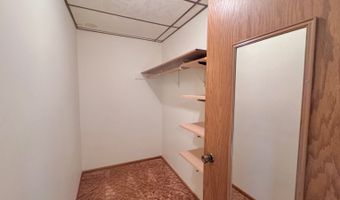 209 10th Ave NW, Bowman, ND 58623