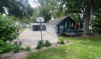 1611 Douglas Ave, Ames, IA 50010