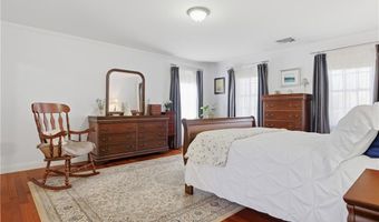 23 Whipple Rd, Glocester, RI 02814