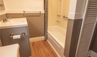 566 Lindell St, Akron, OH 44305