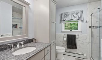 19 Mount Hygeia Rd, Foster, RI 02825