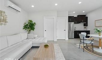 2111 S Bronson Ave, Los Angeles, CA 90018