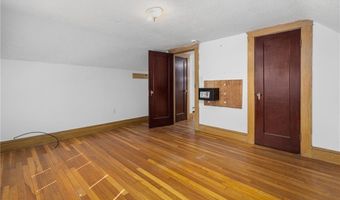 131 Blackamore Ave, Cranston, RI 02910
