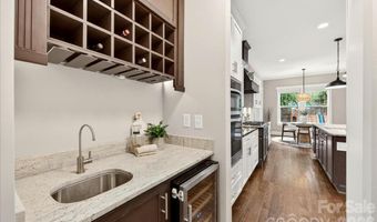 1624 Brook Rd, Charlotte, NC 28205