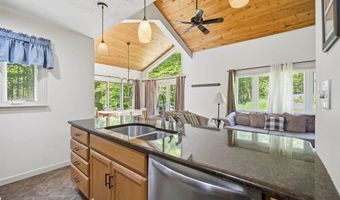 14 Parker Rd 5, Campton, NH 03223