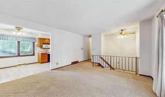 512 12th Ave NW, Altoona, IA 50009