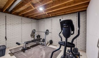 9421 NE 28th Ct, Ankeny, IA 50021