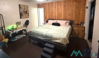 905 N Alameda St, Carlsbad, NM 88220