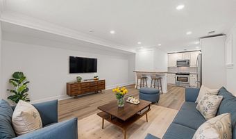 15 SEATON Pl NE 1, Washington, DC 20002