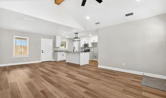 702 11th St, Abernathy, TX 79311
