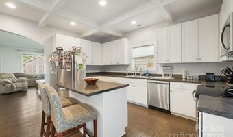 40 Hyde Park Pl, Arden, NC 28704