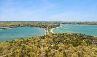 2 Boulder Rd, Bourne, MA 02532