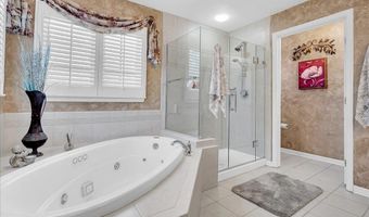 402 DERRYTOWN Dr, Bear, DE 19701