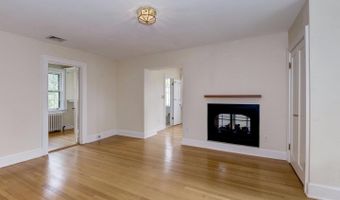 4706 32ND St N, Arlington, VA 22207