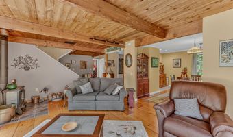 45 E Clement Rd, Bridgewater, NH 03222
