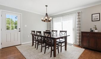 6812 LAMP POST Ln, Alexandria, VA 22306